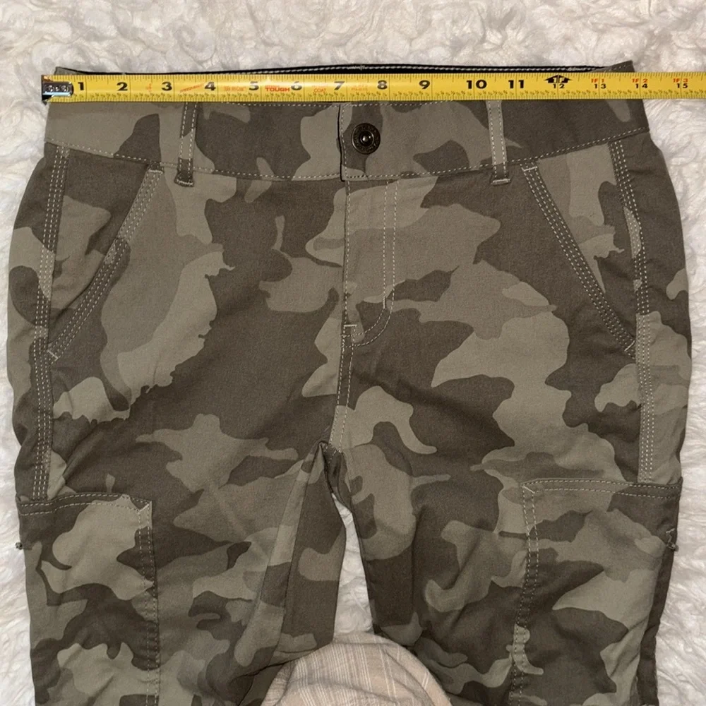 Prana Green Camo Sky Canyon Joggers, Size 0 - Picture 6 of 16